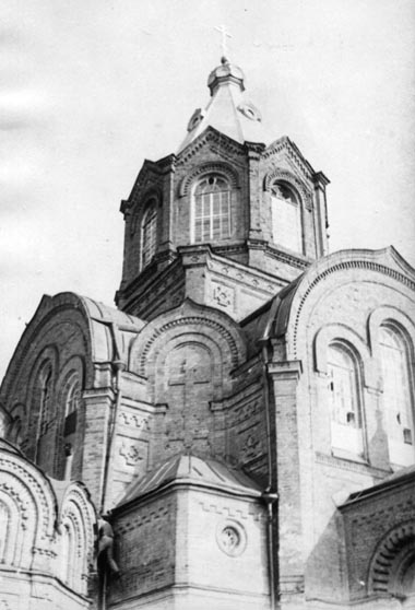 Вышгород. Церковь в фамильной усадьбе Келлей