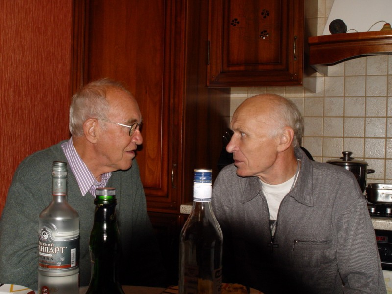 Встреча дома у Л.И. Дукаревича с Б.Г. Сапожниковым. 2006 год